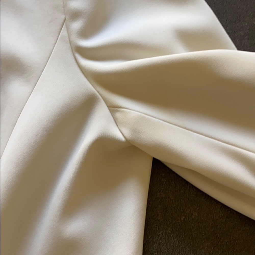 Ivory Blazer - Picture 6 of 7